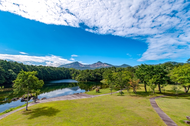 ゆったりとした贅沢空間　絵葉書のような絶景【2ルーム限定】スタンダードプラン／ラグジュアリーツイン＜磐梯山側＞