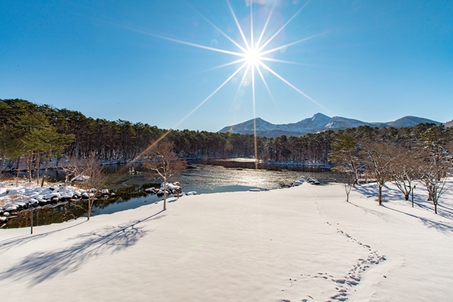 ゆったりとした贅沢空間 絵葉書のような絶景【2ルーム限定】スタンダードプラン/ラグジュアリーツイン<磐梯山側>