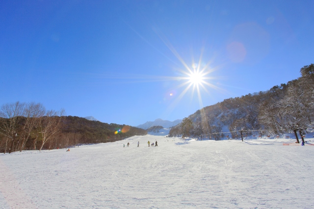 ゆったりとした空間で優雅なひとときを　スタンダードプラン／ジュニアスイートルーム＜エントランス側＞