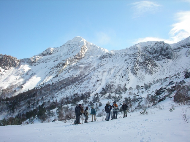 裏磐梯スキー場 スノーシュートレッキング 磐梯山を一望できる高級リゾート裏磐梯高原ホテル 公式
