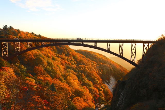 福島のおすすめ紅葉ドライブコース 磐梯吾妻スカイライン 磐梯山を一望できる高級リゾート裏磐梯高原ホテル 公式